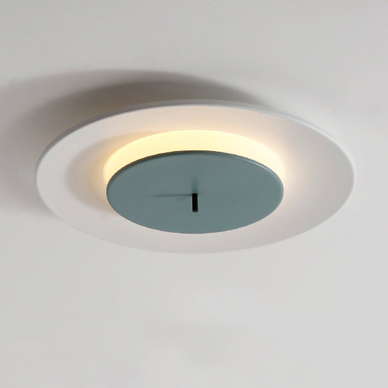 Round Metal Ceiling Light Modern Style LED Flush Mount Ceiling Lamp for Living Room