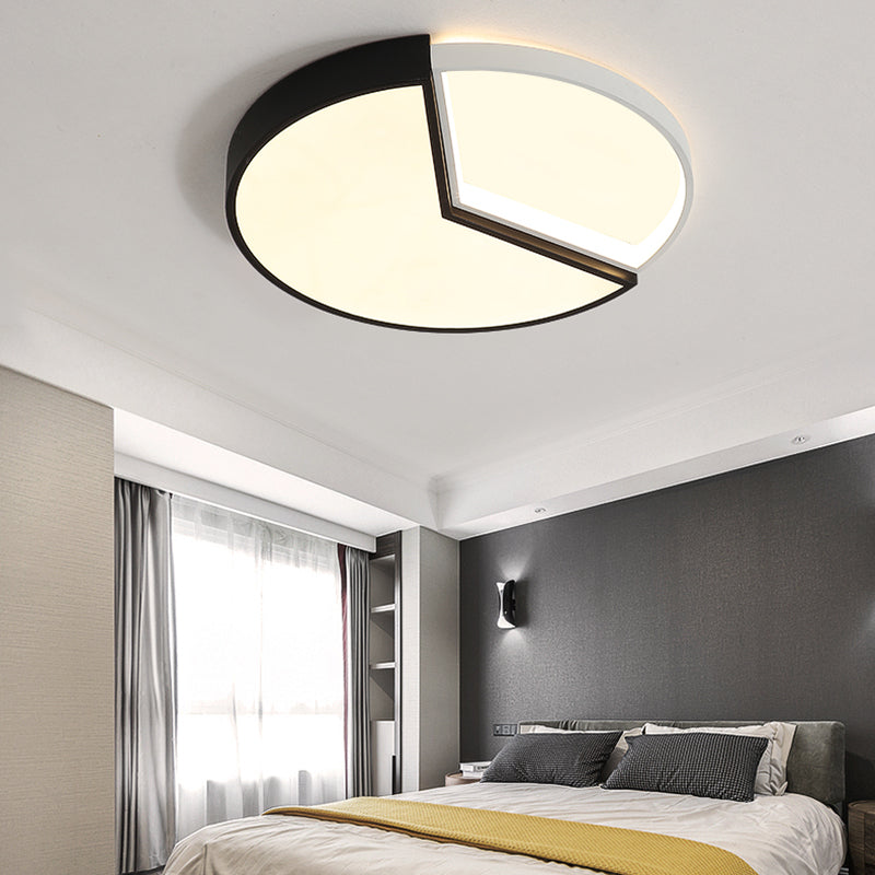 Circular Acrylic Flush Mount Lamp Contemporary 16"/19.5" Wide Black Led Flush Mount Light for Bedroom in Warm/White/Natural Light