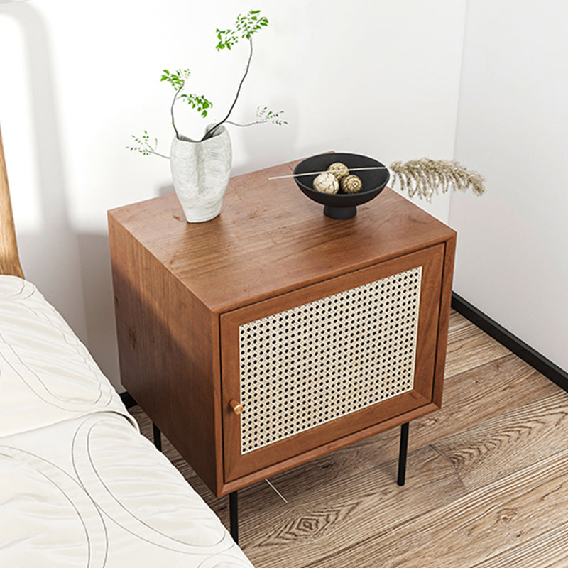 Solid Wood Bedside Table, Contemporary Nightstand with Storage