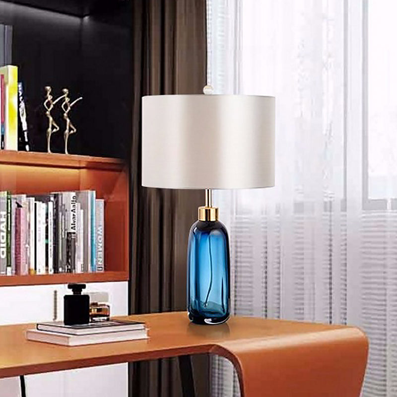 1 Bulb Study Task Lighting Modern Blue Small Desk Lamp with Cylindrical Fabric Shade