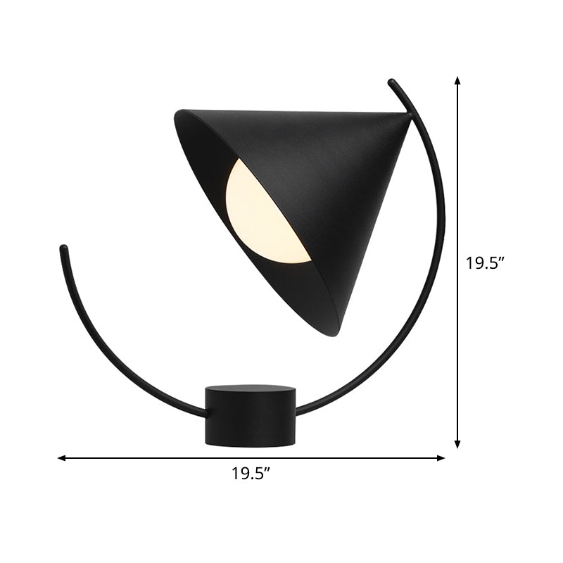 Ausgeflügeltes Tischlicht modernes Metall 1 Kopf schwarzer kleiner Schreibtischlampe mit globemweißem Glasschatten