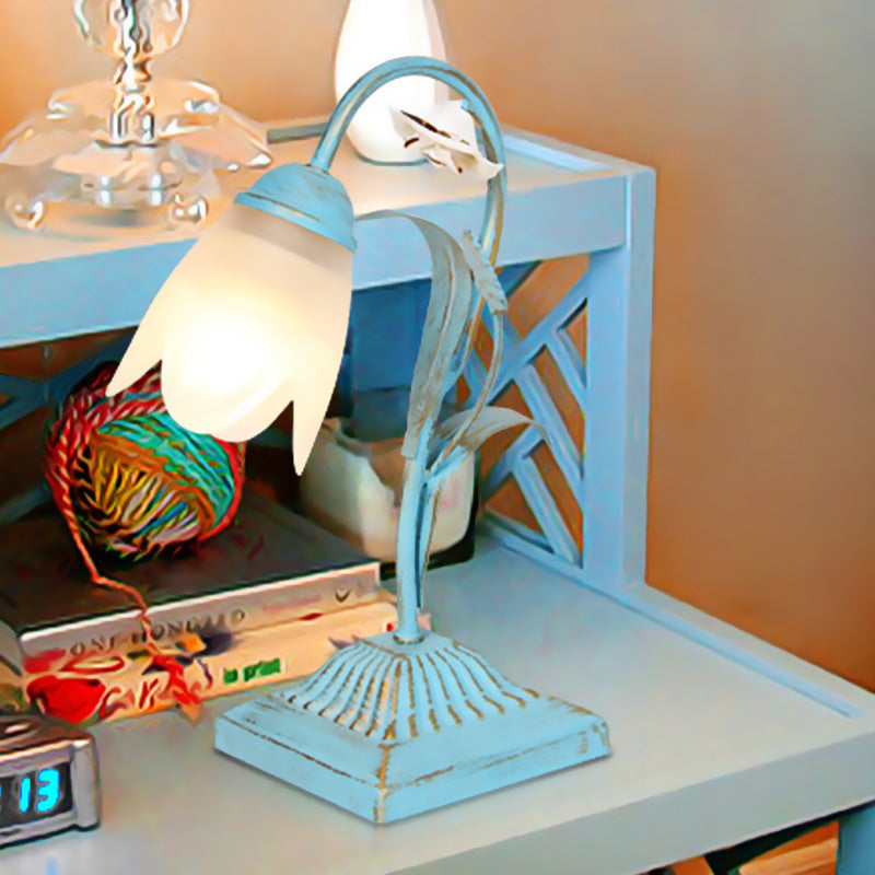 Pastoral Floral Nightstand Light 1-Bulb Metal Night Table Lighting in Blue/Pink for Study Room