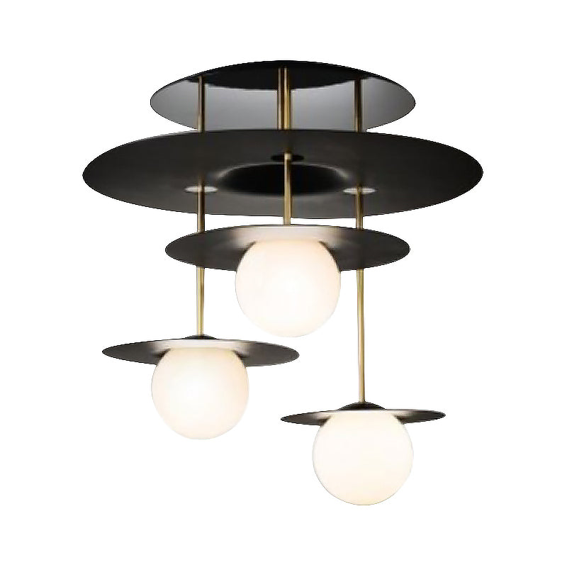 Metalen schijf spoeling lichtbarmsel modernistische 3 bollen zwarte semi -spoelbevestiging plafondlamp met bal witte glazen schaduw