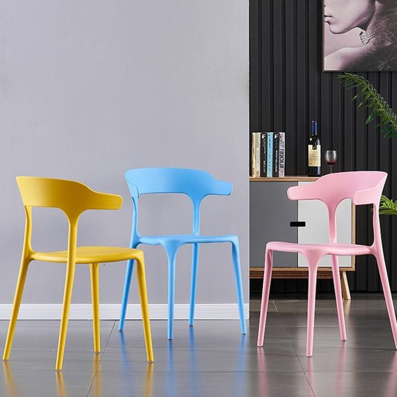 Scandinavian Home Stacking Arm Chair Matte Finish Plastic Dining Chair