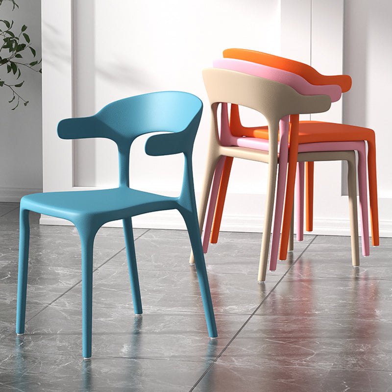 Scandinavian Matte Finish Plastic Dining Chair Milk Tea Shop Stacking Arm Chair