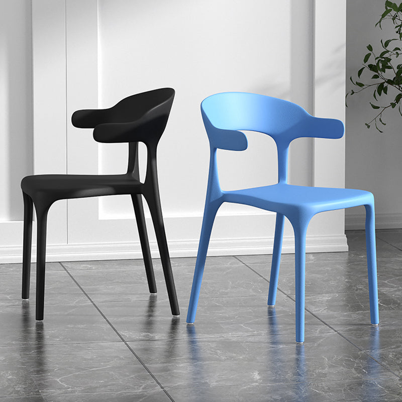 Scandinavian Matte Finish Plastic Dining Chair Milk Tea Shop Stacking Arm Chair