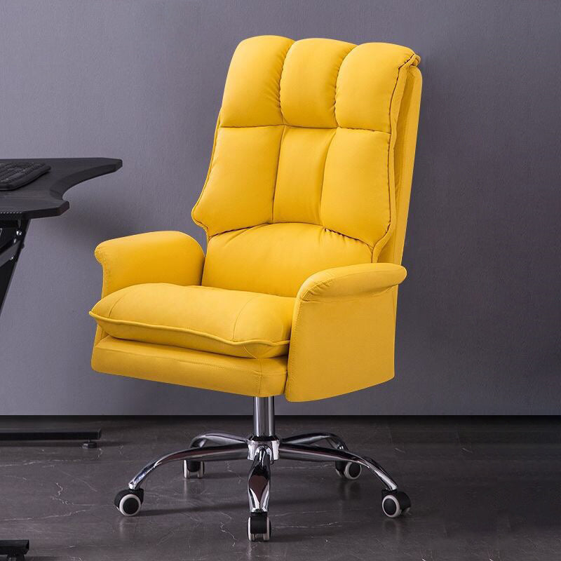 Modern Swivel Office Chair with Padded Arms Faux Leather Task Chair with Wheels