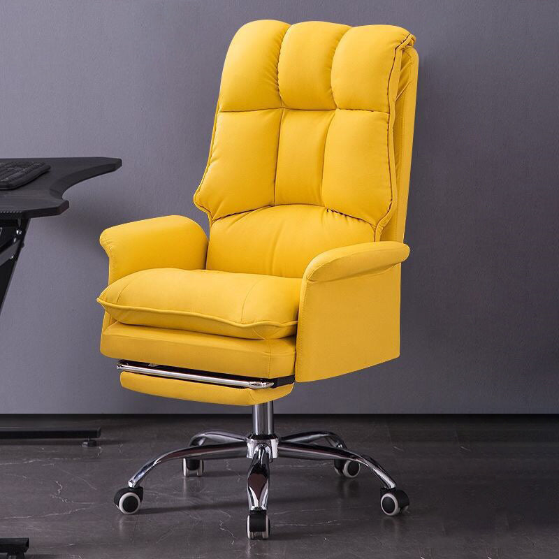 Modern Swivel Office Chair with Padded Arms Faux Leather Task Chair with Wheels