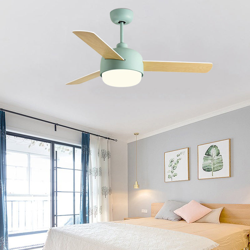 Modern Simple Colorful Ceiling Fan Lamp Metal LED Ceiling Fan Light for Bedroom