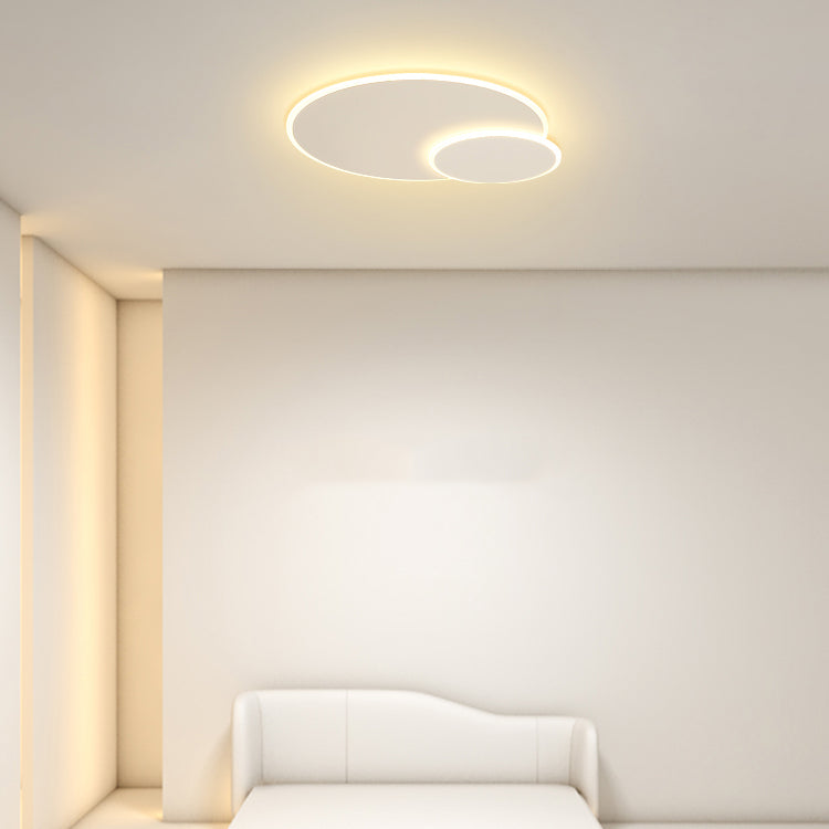 Circle Shape Ceiling Light Metal Flush Mount with Silicone Shade in White for Living Room