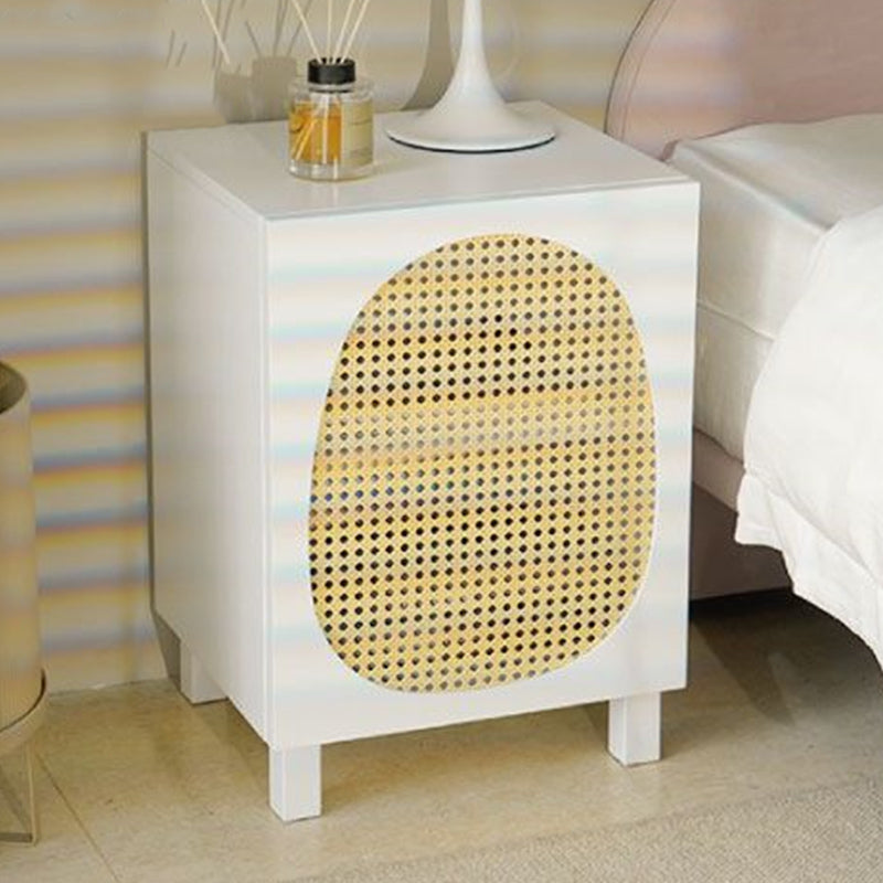 Modern 22" H Night Table Solid Wood Cabinet Included Bedside Cabinet with Legs