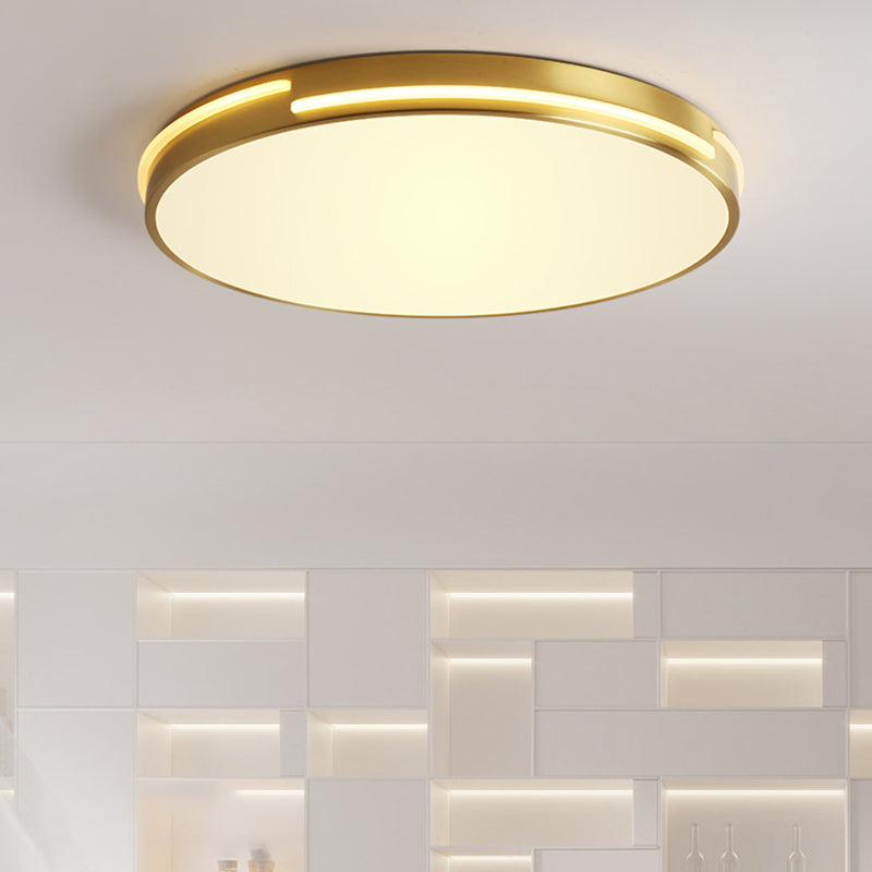 Metal Round Shade Flush Ceiling Light Modern Style 1 Light Flush Mount Fixture in Brass