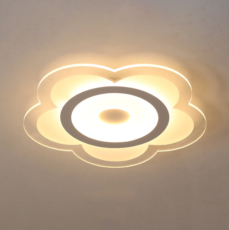 Acrylic Flower Ceiling Mounted Light Nordic LED Ceiling Fixture in White