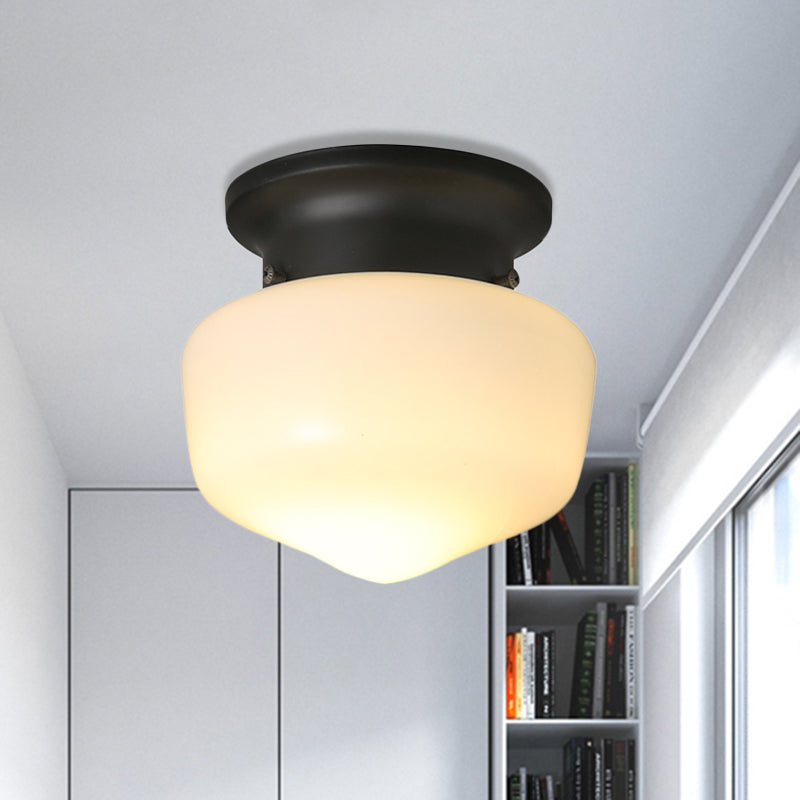 Zeitgenössische 1 leichte Flush -Halterung mit Milchglas Schatten Weißer Schulhaus Flush Mount Deckenlampe