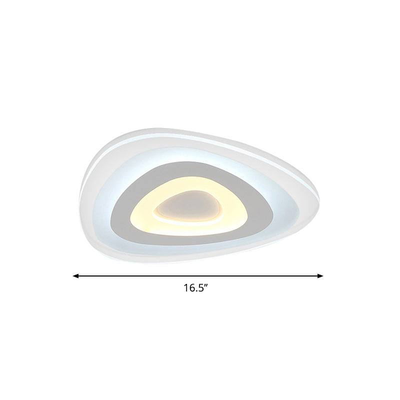 Plafonnier LED contemporain de 16/20/24,5 pouces de large avec abat-jour en acrylique, plafonnier triangulaire blanc en lumière chaude/blanche