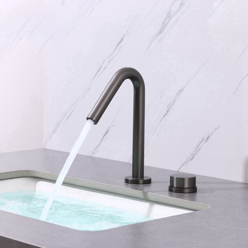 Circular 1-Handle Bathroom Faucet 2 Hole Wide Spread Bathroom Faucet