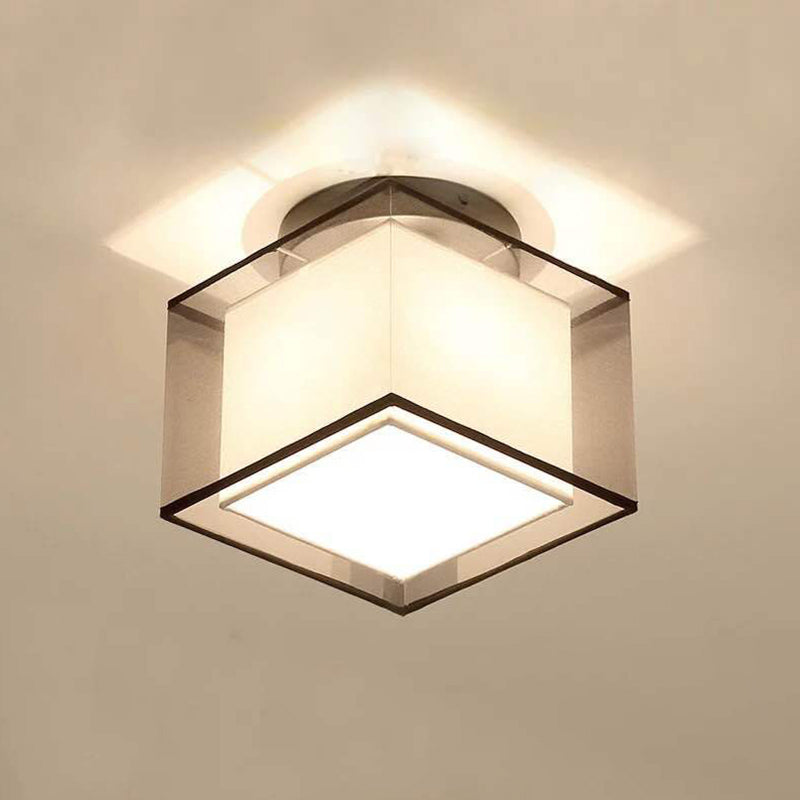 1-Light Ceiling Lamp Simple Ceiling Mount Light with Fabric Shade for Living Room