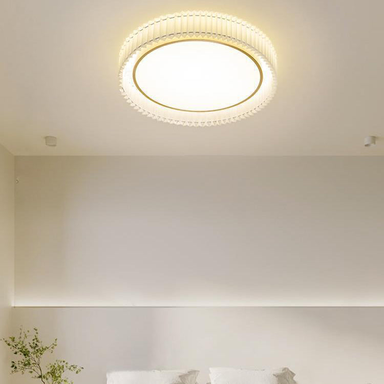 Single White Flush Mount Lighting Circle Metal LED Ceiling Light