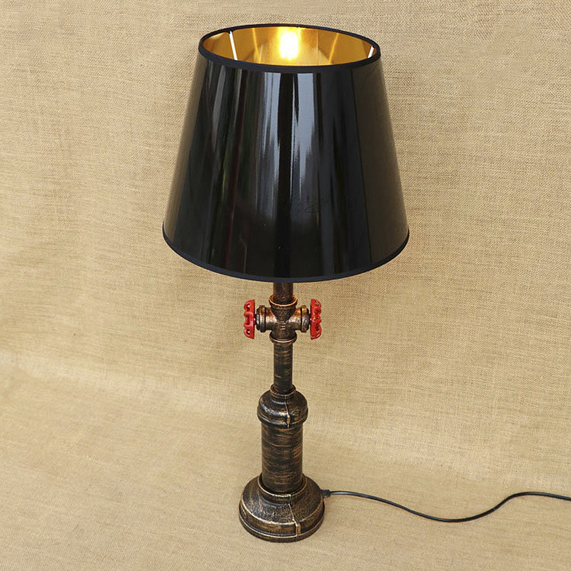 Industrial Style Pipe Table Light with Tapered Shade and Valve 1 Light Table Lamp in Black for Indoor