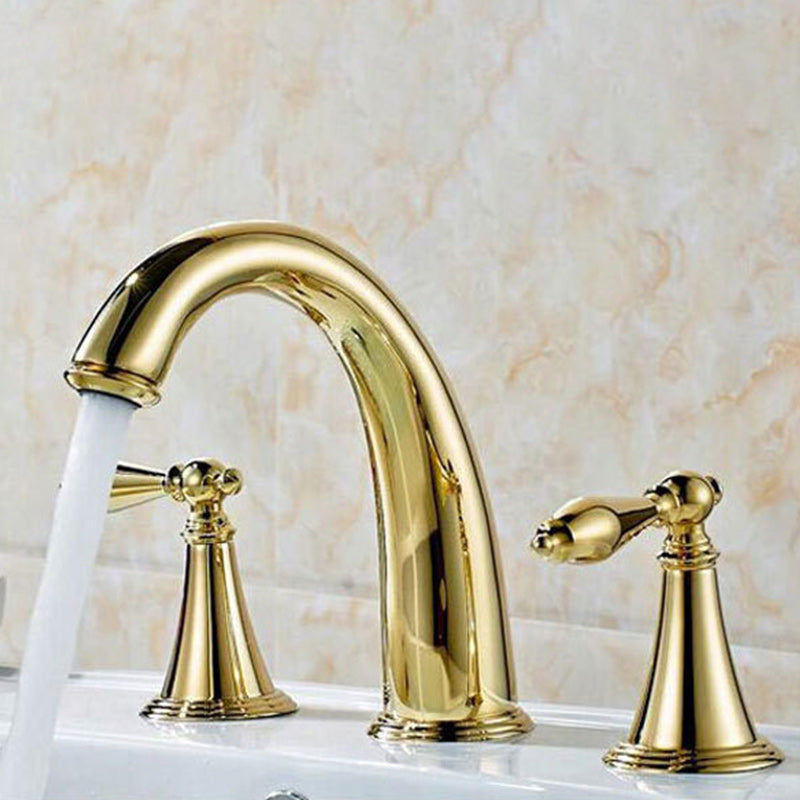 Luxury 3 Hole Sink Bathroom Faucet Lever Handle Basin Faucet Circular Brass Faucet