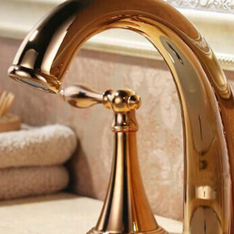 Luxury 3 Hole Sink Bathroom Faucet Lever Handle Basin Faucet Circular Brass Faucet