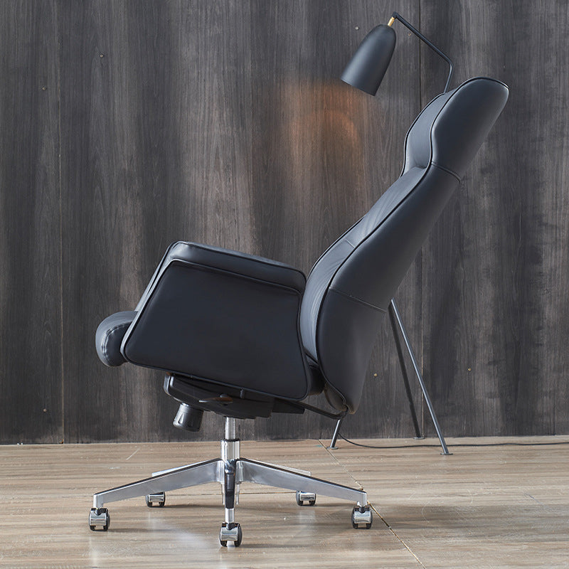 24" Wide Contemporary Managers Chair Black Leather Executive Chair