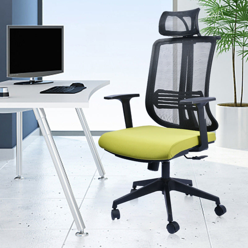 Contemporary Office Chair Conference Fixed Arms Chair with Wheels