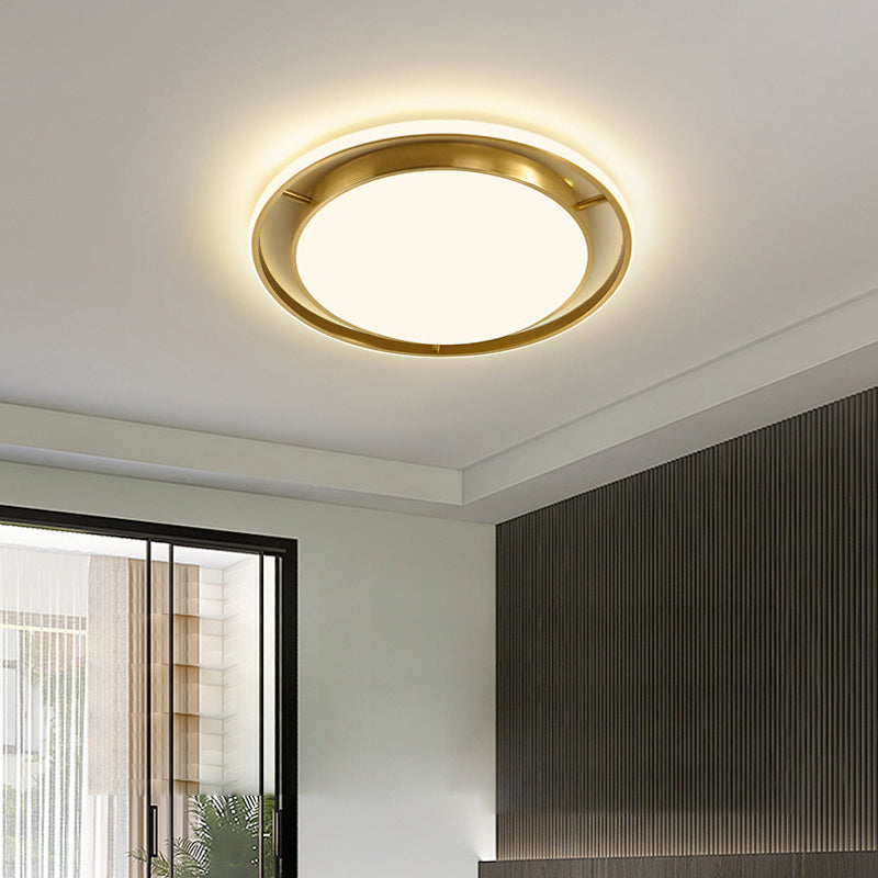 Round Flush Mount Modern Metal Flush Mount Ceiling Light in Gold