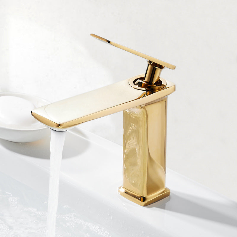 Single Hole Vanity Sink Faucet 6.69" H Modern Luxury Basin Faucet