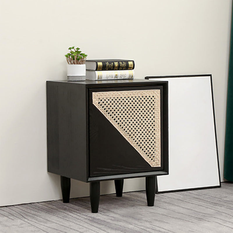 Solid Wood Accent Table Nightstand Contemporary Bedside Cabinet for Bedroom