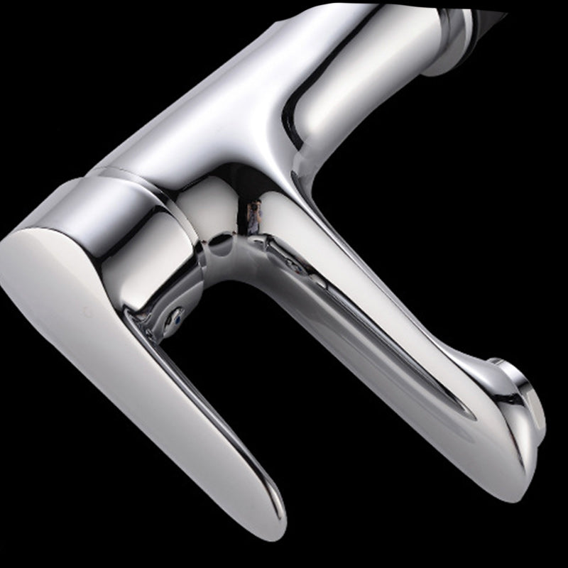 Basic Metal Sink Faucet Silver Bathroom Faucet with Lever Handle