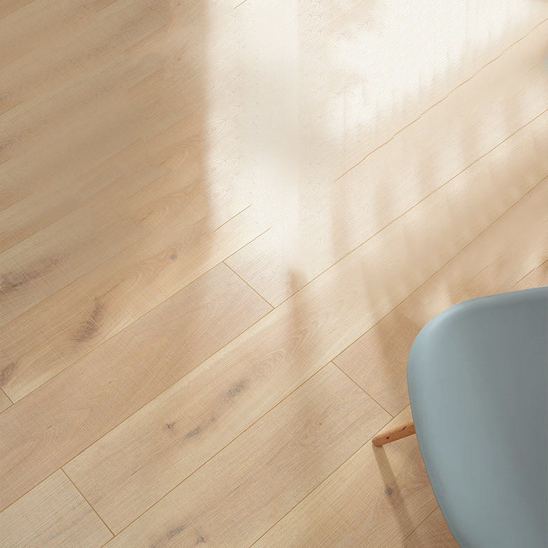 Modern E0 Solid Wood Laminate Flooring in Natural, Click-Lock, Waterproof