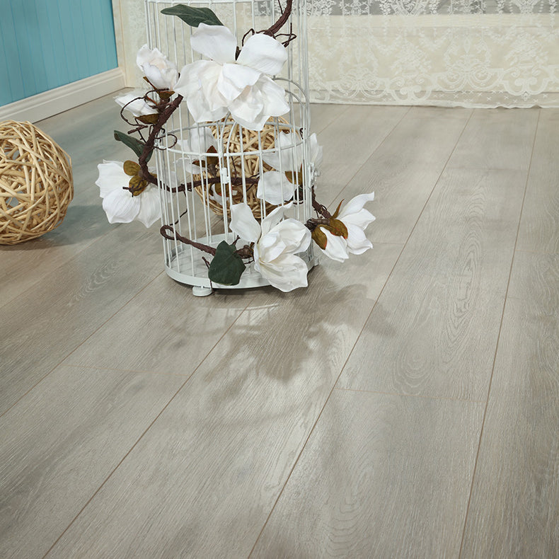 Modern E0 Solid Wood Laminate Flooring in Natural, Click-Lock, Waterproof