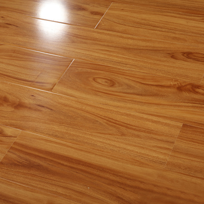 Classic 7" X 32" X 12mm Laminate Flooring, Click-Lock, Waterproof