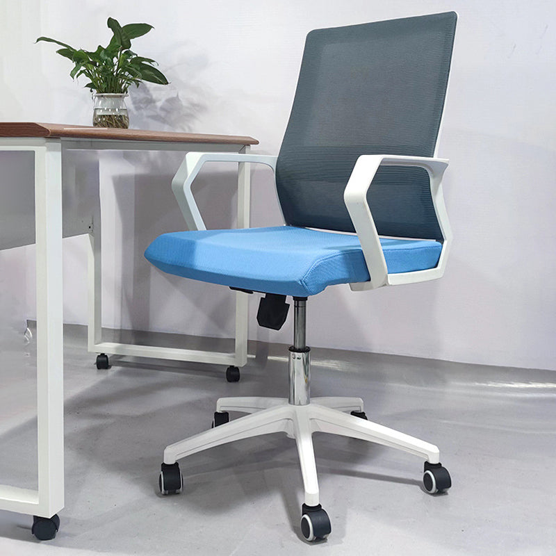 Modern Desk Chair Mesh Conference Chair High Back Chair with Wheels