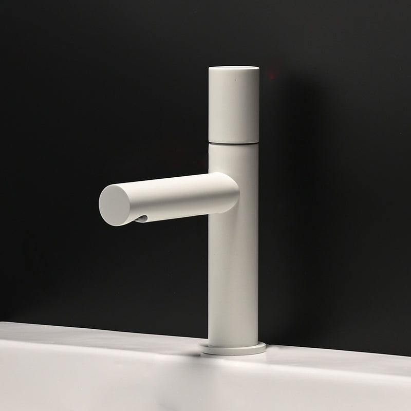 Contemporary Centerset Faucet Lever Handles Single Hole Brass Circular Faucet