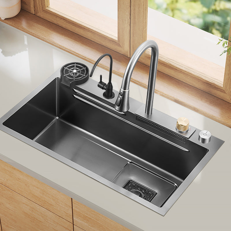 Classic Style Kitchen Sink Corrosion Resistant 5 Holes Kitchen Sink with Drain Assembly