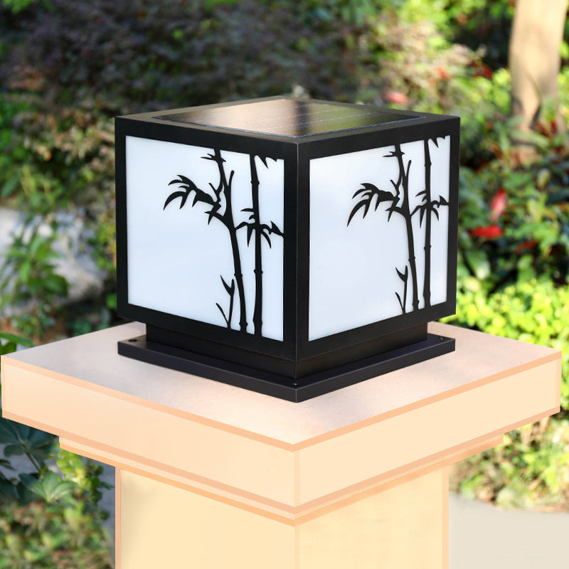 Modern Simple Metal Pillar Lamp Cube Shape Solar Energy Pillar Light for Outdoor