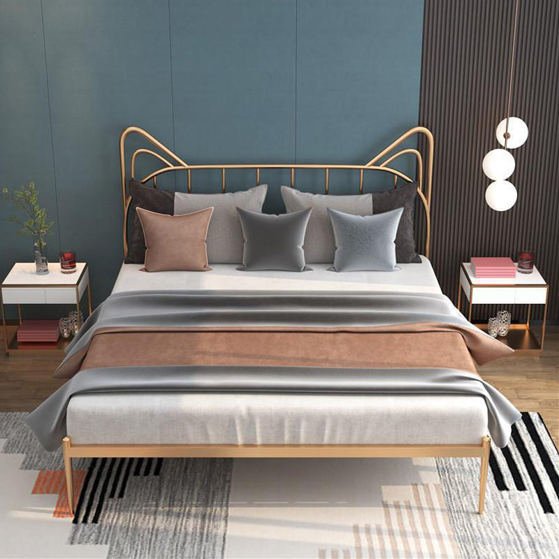 Metal Open-Frame Bed Solid Color Slat Bed With Custom Gold Legs for Home