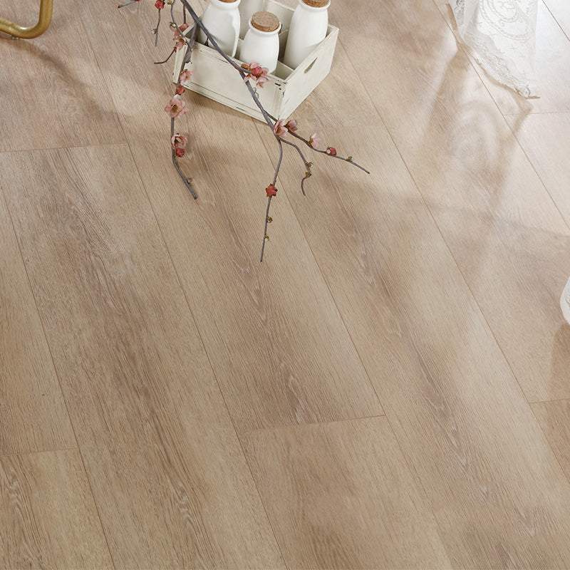 Light Wooden Laminate Plank Flooring Scratch Resistant Laminate Floor