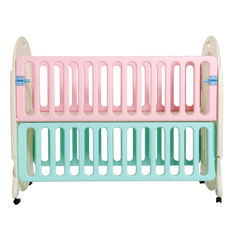 Modern Style Plastic Crib Home 4-In-1 Convertible Crib with Casters