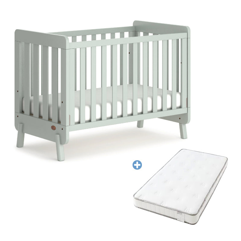 Nordic Style Bedroom Crib Solid Wood 3-In-1 Convertible Crib