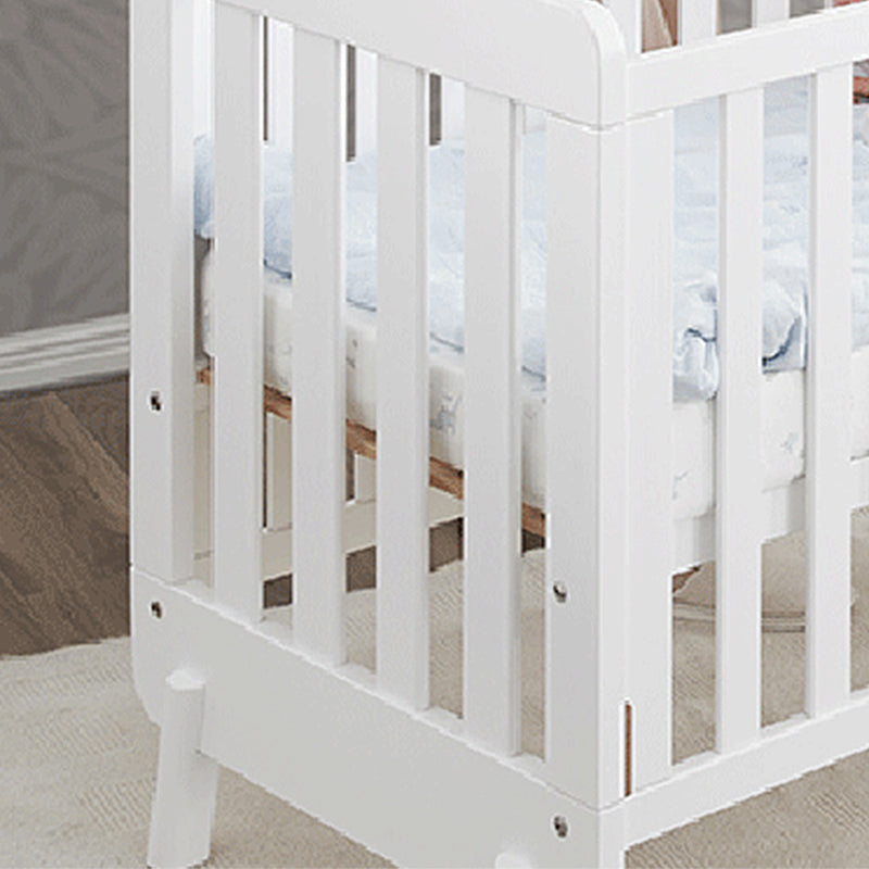 Nordic Style Bedroom Crib Solid Wood 3-In-1 Convertible Crib