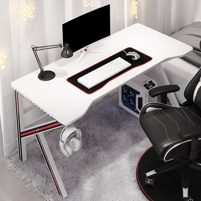 Contemporary Cable Management Computer Desk Dormitory Gaming Desk