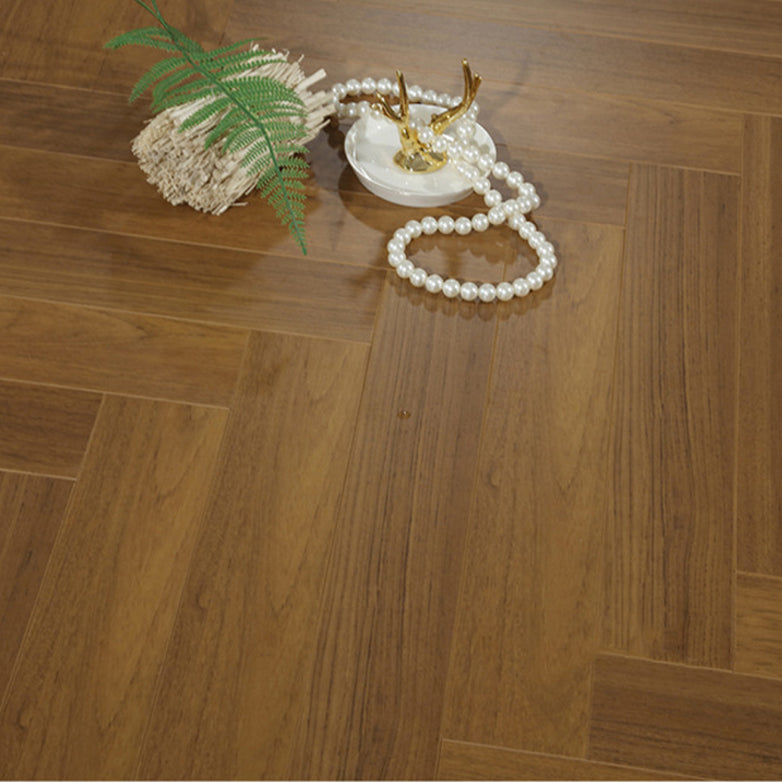 Contemporary Click Lock Laminate Plank Flooring Pine Laminate