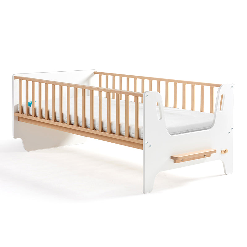 Light Wood Standard Scandinavian Baby Crib Nursery Bed with Guardrail