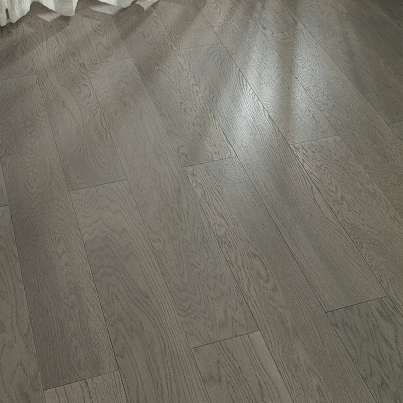 Modern Medium Laminate Flooring Natural Oak Laminate Plank Flooring