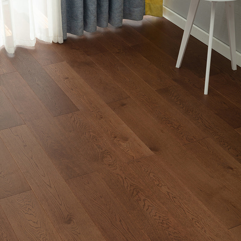 Modern Medium Laminate Flooring Natural Oak Laminate Plank Flooring