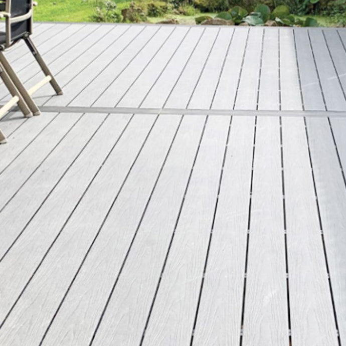 Tradition Engineered Flooring Water Resistant Wooden Floor for Patio Garden