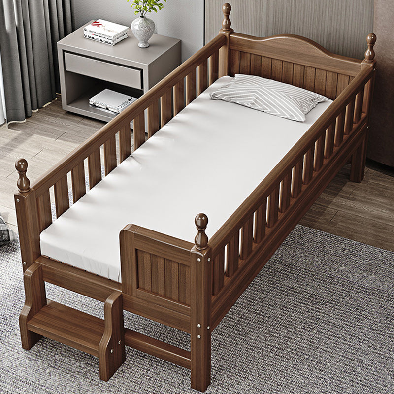 Traditional Brown Nursery Crib in Solid Wood Convertible Crib